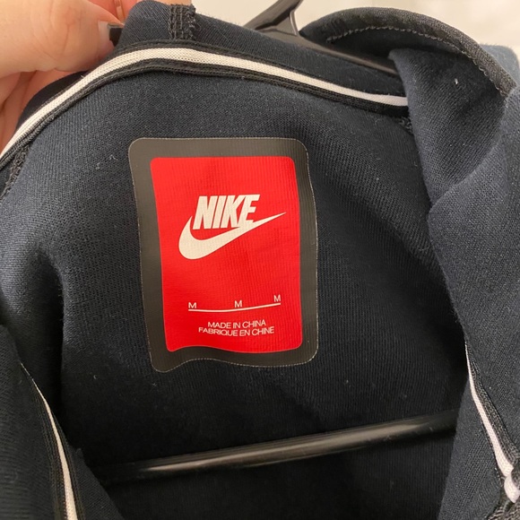 Nike zip up jacket - Picture 4 of 5